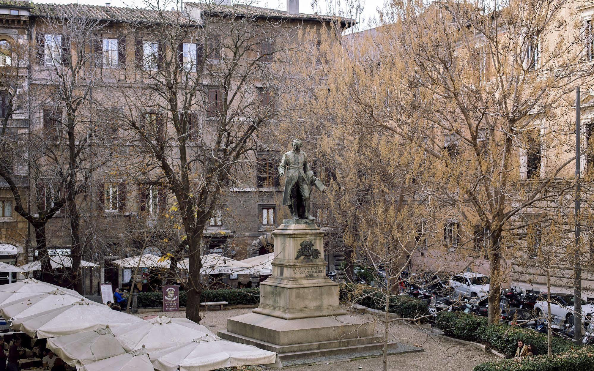 Inn Rome Rooms & Suites Екстериор снимка