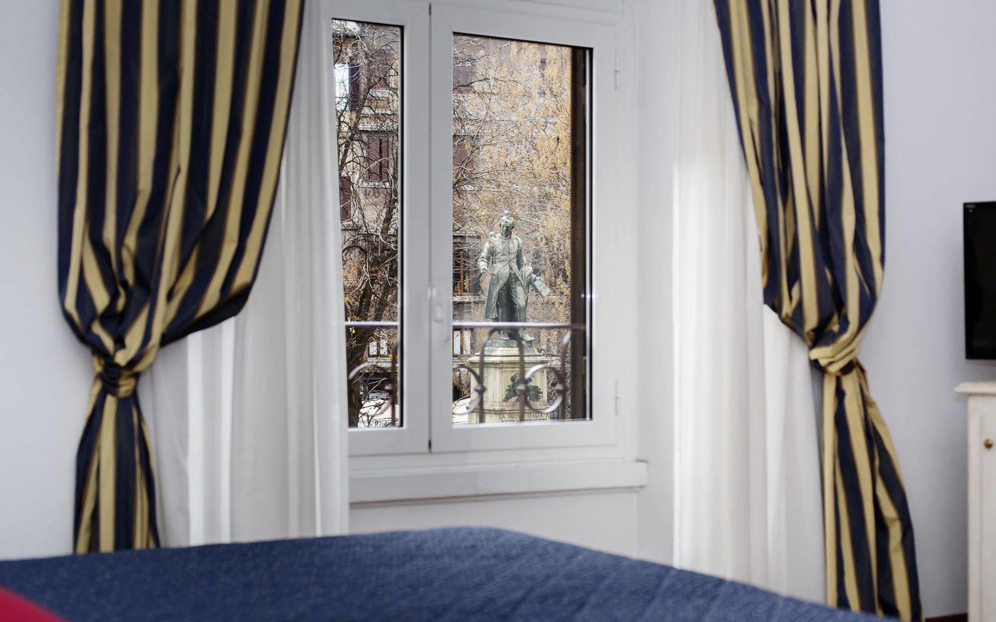 Inn Rome Rooms & Suites Екстериор снимка